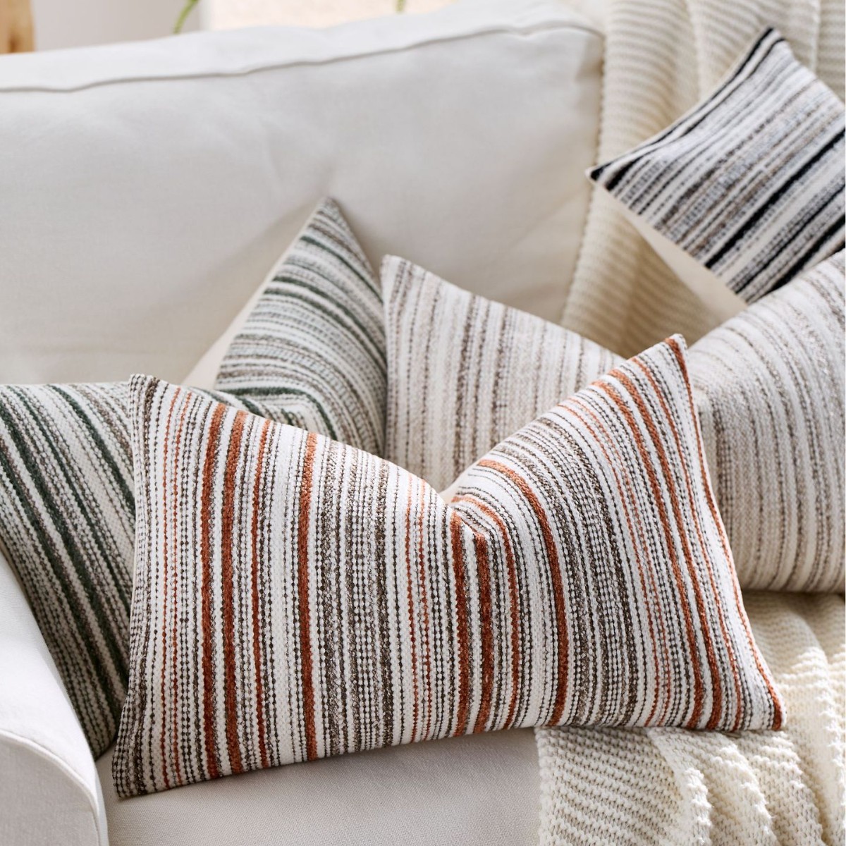 Pillow Cover 20X20 - Çizgili Nubby Şönil Yastık Örtüsü 18x18